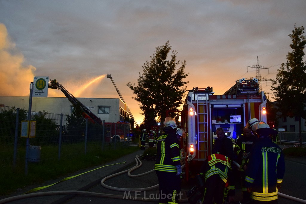 Grossbrand Halle Troisdorf Kriegsdorf Junkersring P281.JPG - Miklos Laubert